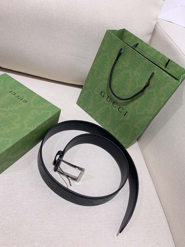 スーパーコピーグッチベルト細部ディテール